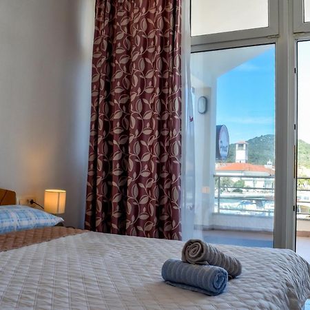 Galeb Apartman Veli Iž Kültér fotó
